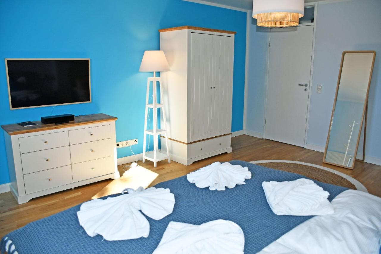 Schoene Ferienwohnungen Mit Kamin Im Ostseebad Sellin Exterior foto